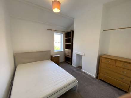 Blenheim Gardens, Reading, Image 4