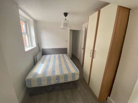 St Edwards Road, Reading, Image 4