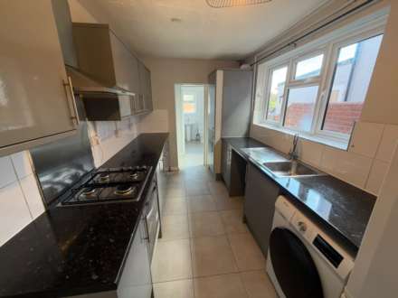 Cholmeley Road, Reading, Image 1