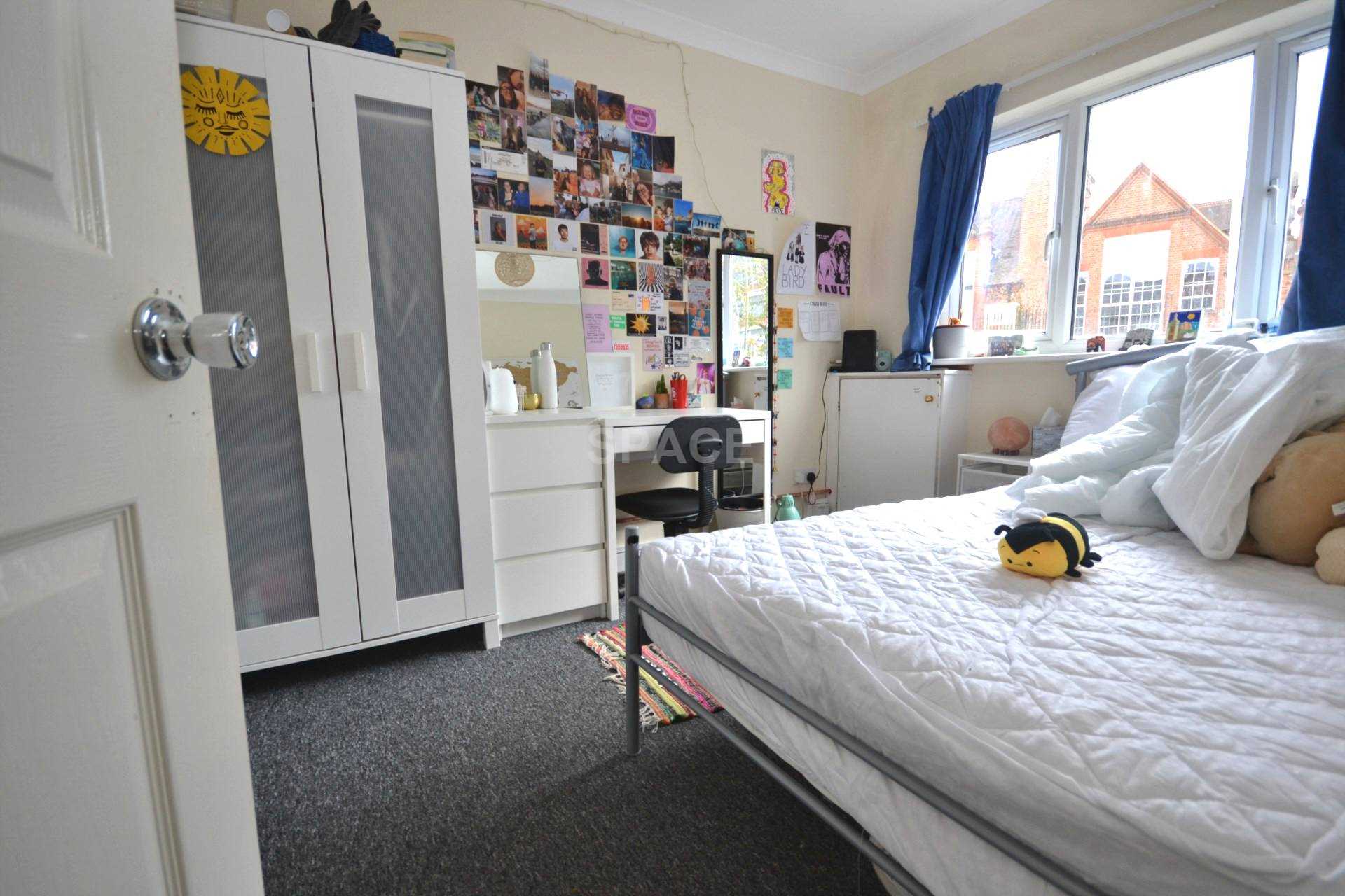 Crescent Road, Reading, Berkshire, RG1 5SP, Image 2