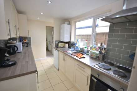 3 Bedroom Terrace, Crescent Road, Reading, Berkshire, RG1 5SP