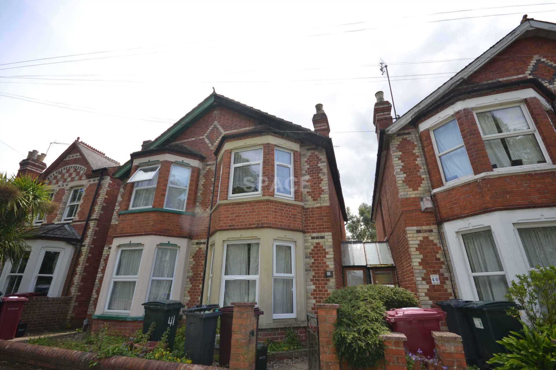 Palmer Park Avenue, University, Reading, Berkshire, RG6 1DN, Image 1