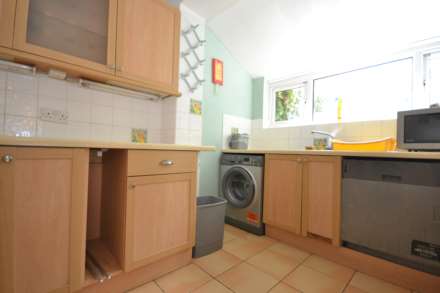 Palmer Park Avenue, University, Reading, Berkshire, RG6 1DN, Image 5