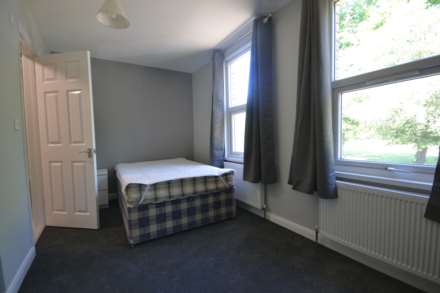 Palmer Park Avenue, Reading, Berkshire, RG6 1DN, Image 12