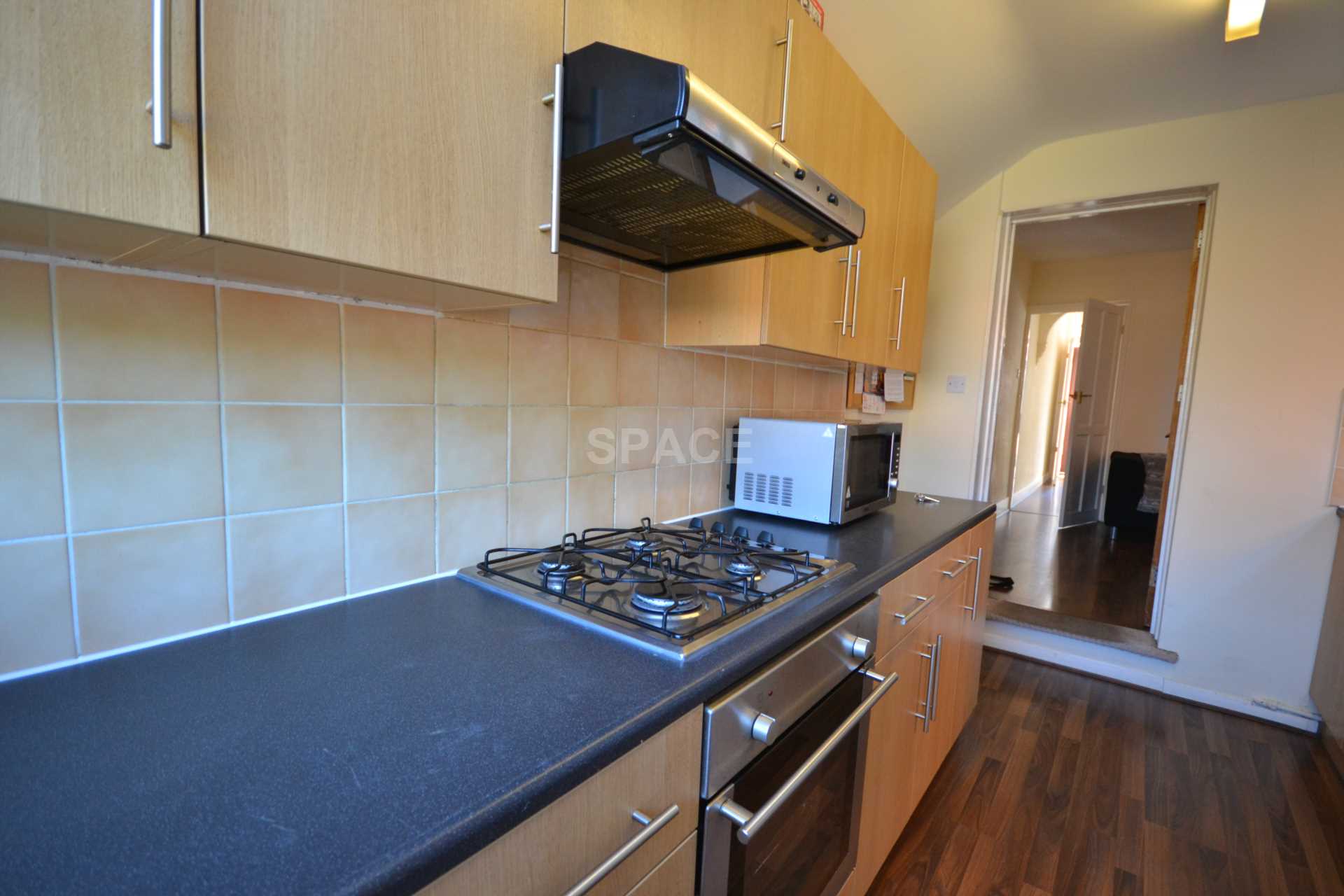 Auckland Road, Reading, Berkshire, RG6 1NY, Image 4