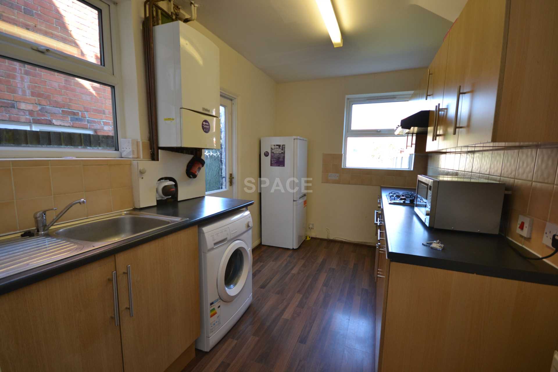 Auckland Road, Reading, Berkshire, RG6 1NY, Image 5