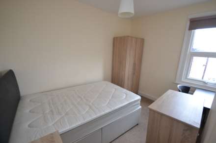 Brighton Road, Earley, Image 3