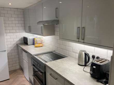 Donnington Gardens, Reading, Berkshire, RG1 5LZ