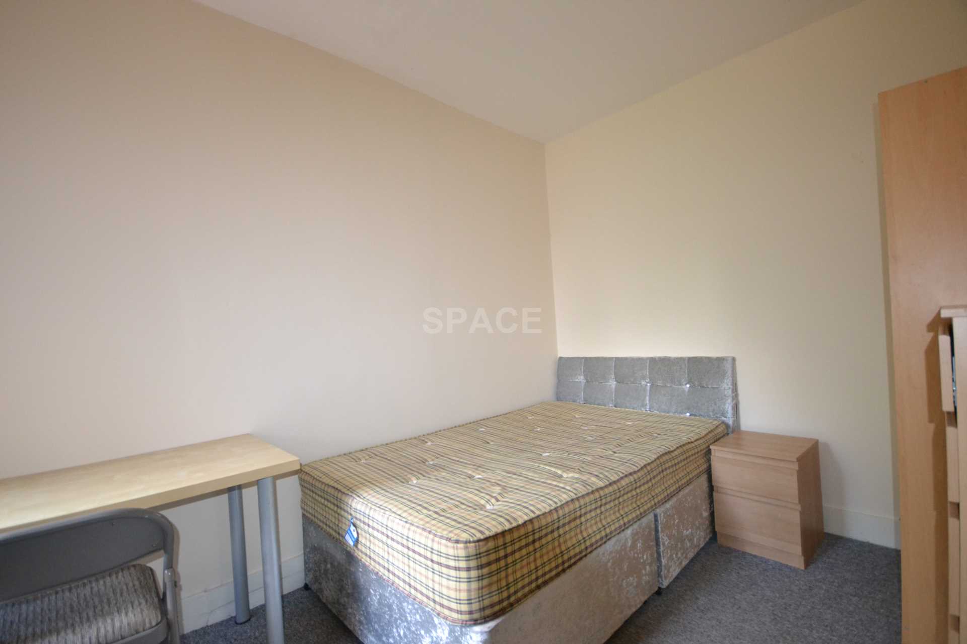 Grange Avenue, Reading, Berkshire, RG6 1DL, Image 6