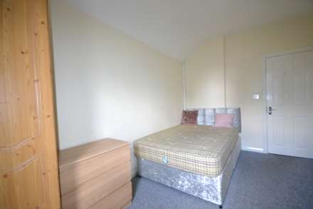 Grange Avenue, Reading, Berkshire, RG6 1DL, Image 5