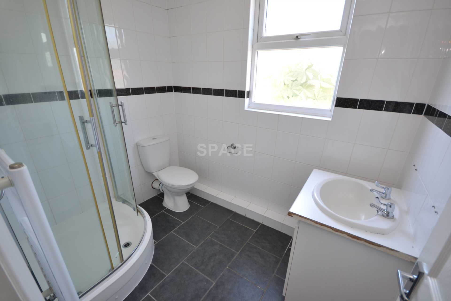 Bishops Road, Reading, Berkshire, RG6 1NP, Image 10