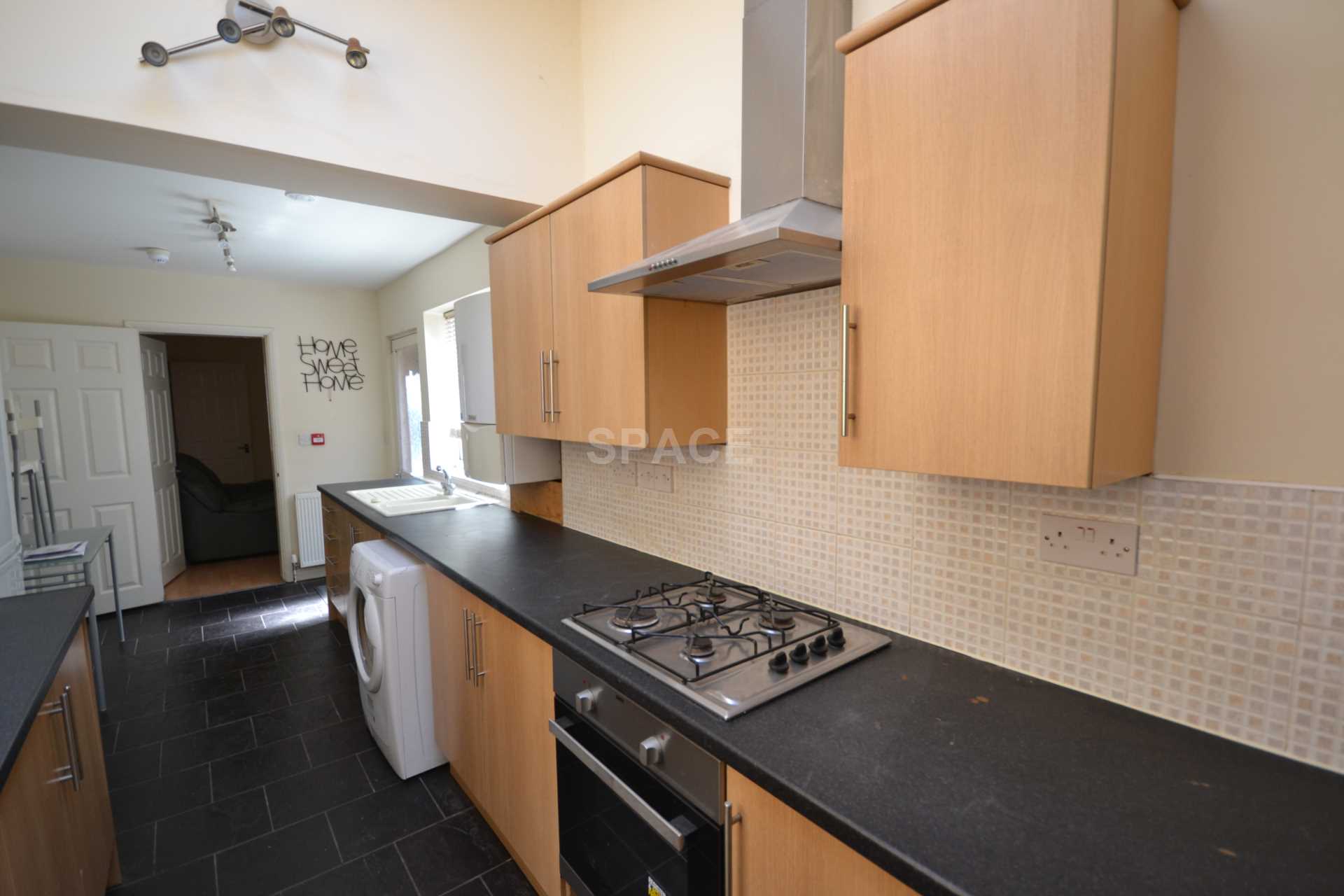 Bishops Road, Reading, Berkshire, RG6 1NP, Image 7