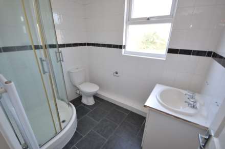Bishops Road, Reading, Berkshire, RG6 1NP, Image 10