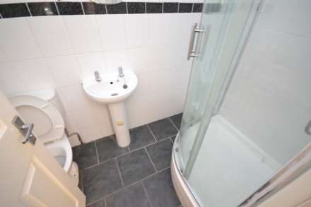 Bishops Road, Reading, Berkshire, RG6 1NP, Image 6