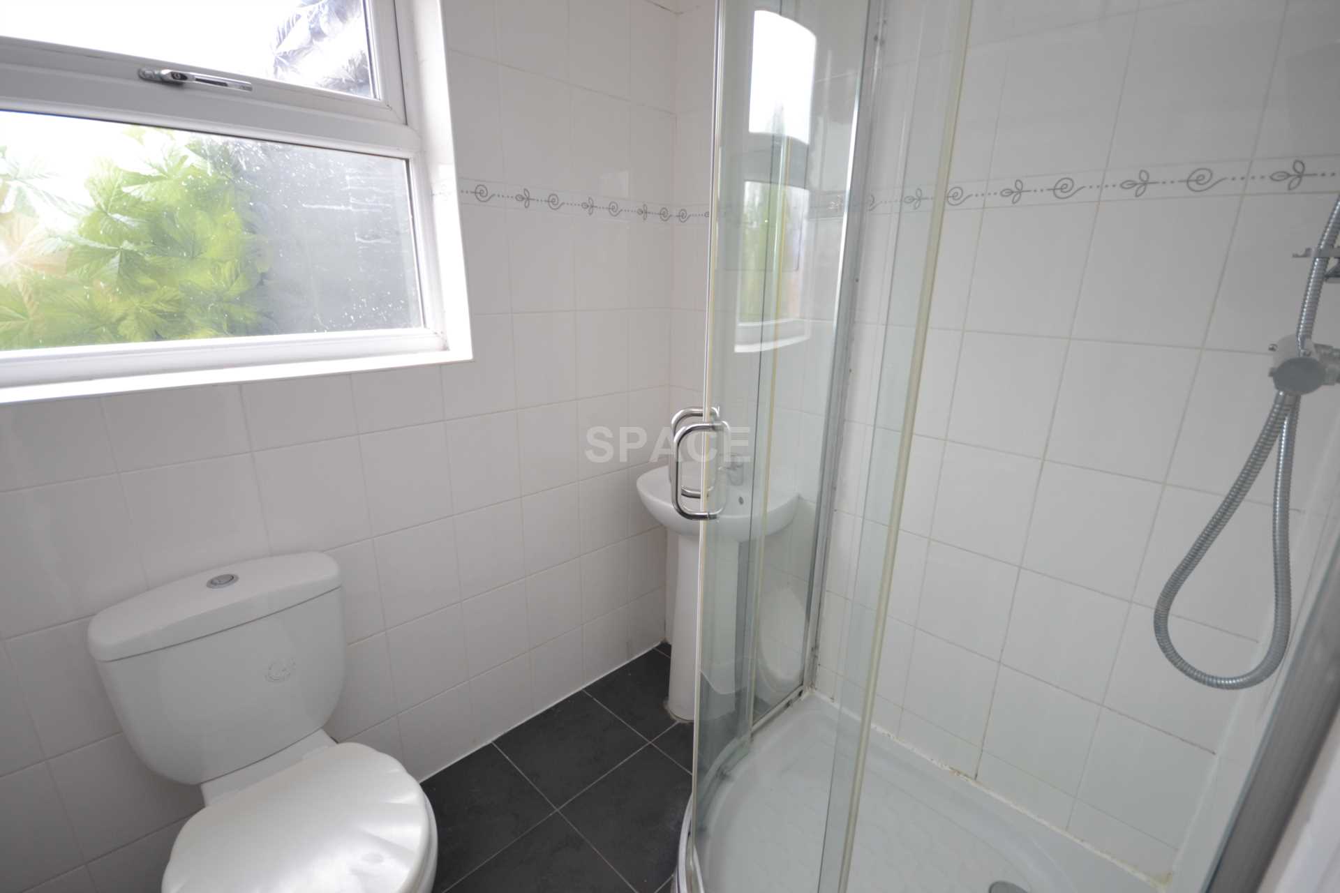 Grange Avenue, Reading, Berkshire, RG6 1DJ, Image 11