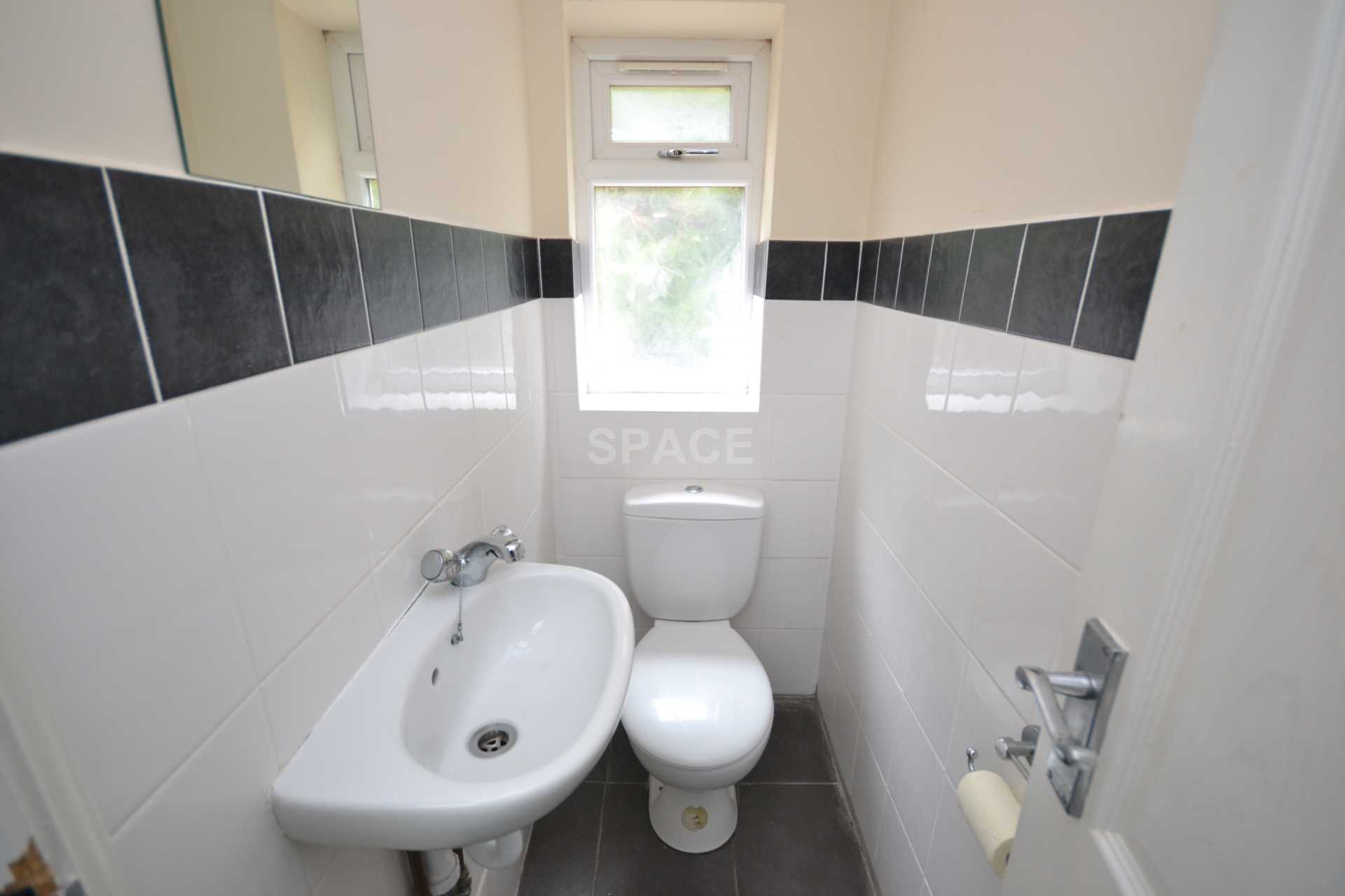Grange Avenue, Reading, Berkshire, RG6 1DJ, Image 5
