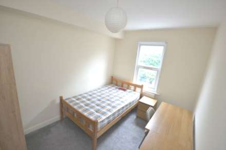 Grange Avenue, Reading, Berkshire, RG6 1DJ, Image 10