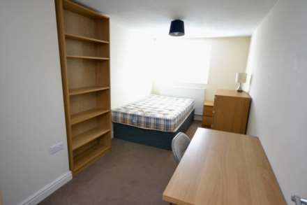 Grange Avenue, Reading, Berkshire, RG6 1DJ, Image 12