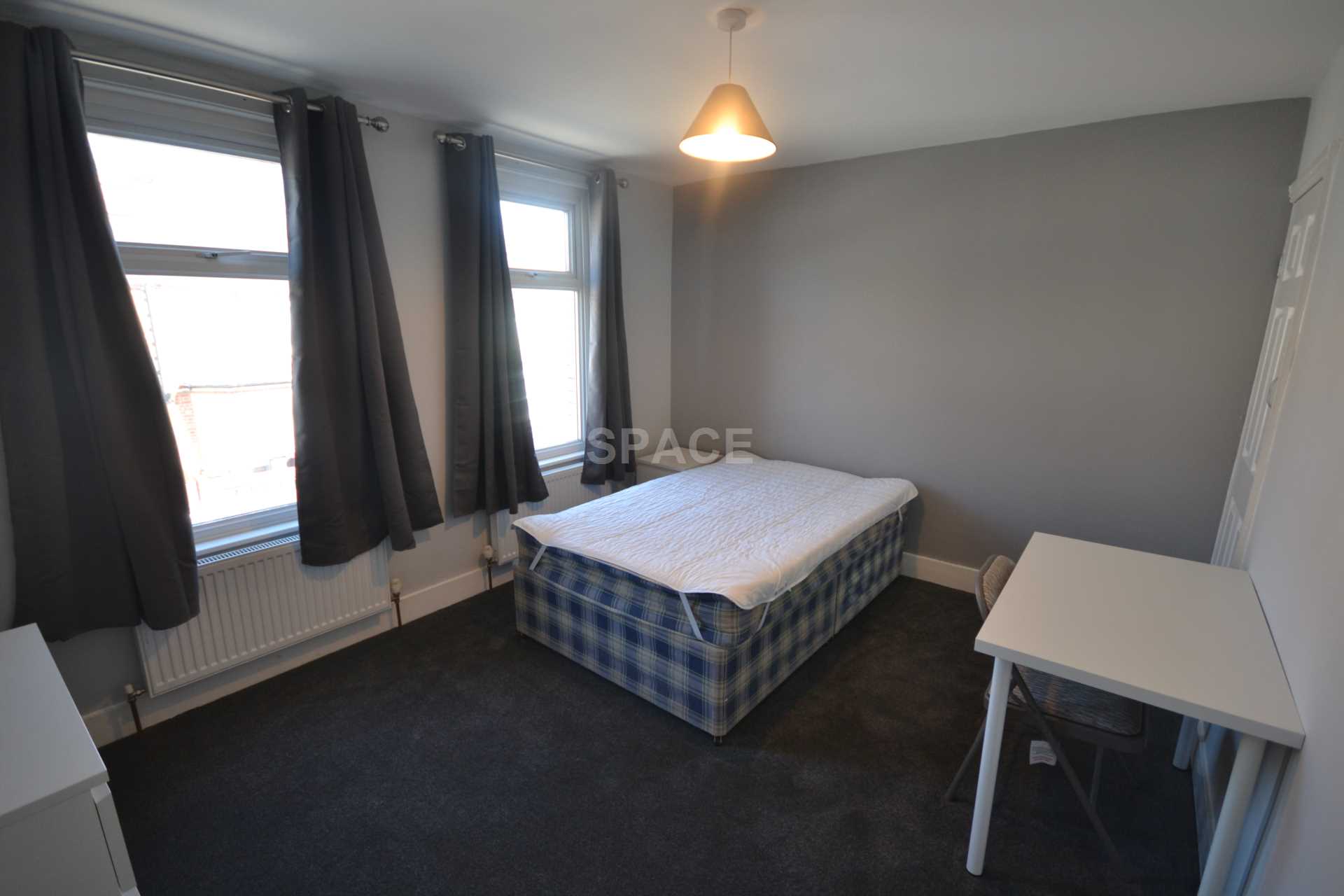 St Edwards Road, Reading, Berkshire, RG6 1NL, Image 11