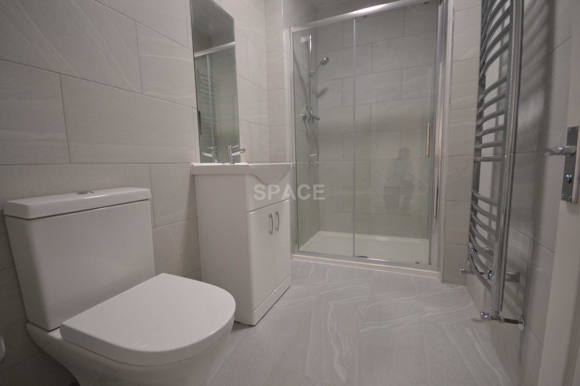 St Edwards Road, Reading, Berkshire, RG6 1NL, Image 6