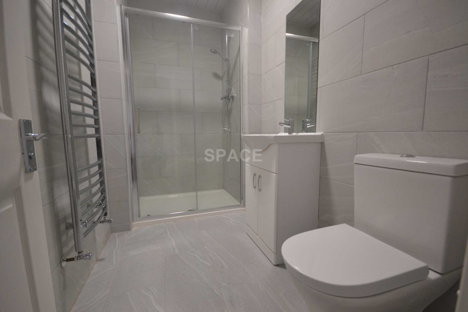 St Edwards Road, Reading, Berkshire, RG6 1NL, Image 7