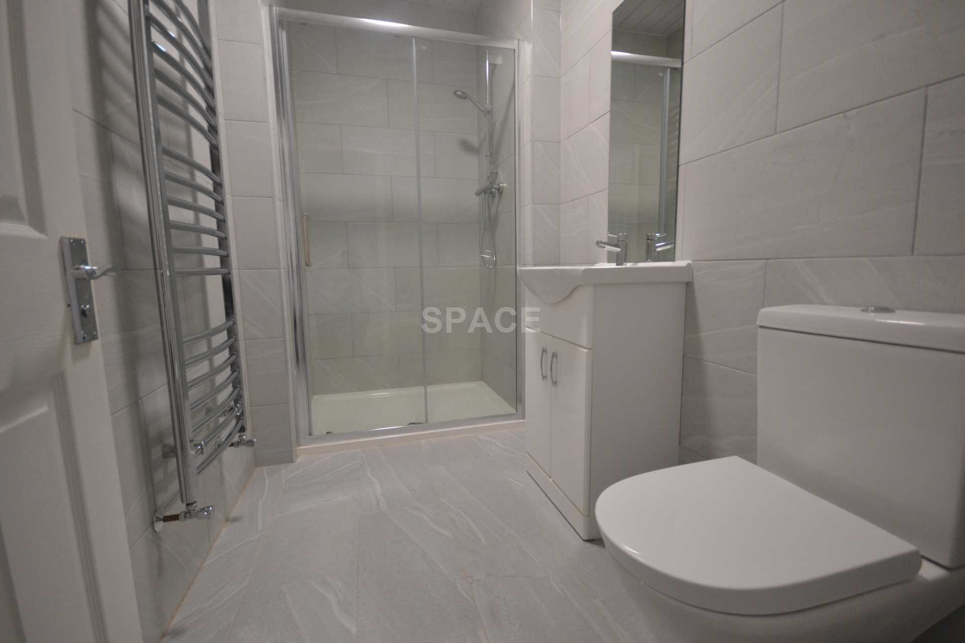 St Edwards Road, Reading, Berkshire, RG6 1NL, Image 8