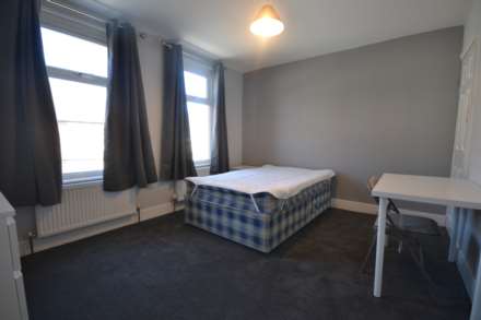 St Edwards Road, Reading, Berkshire, RG6 1NL, Image 10