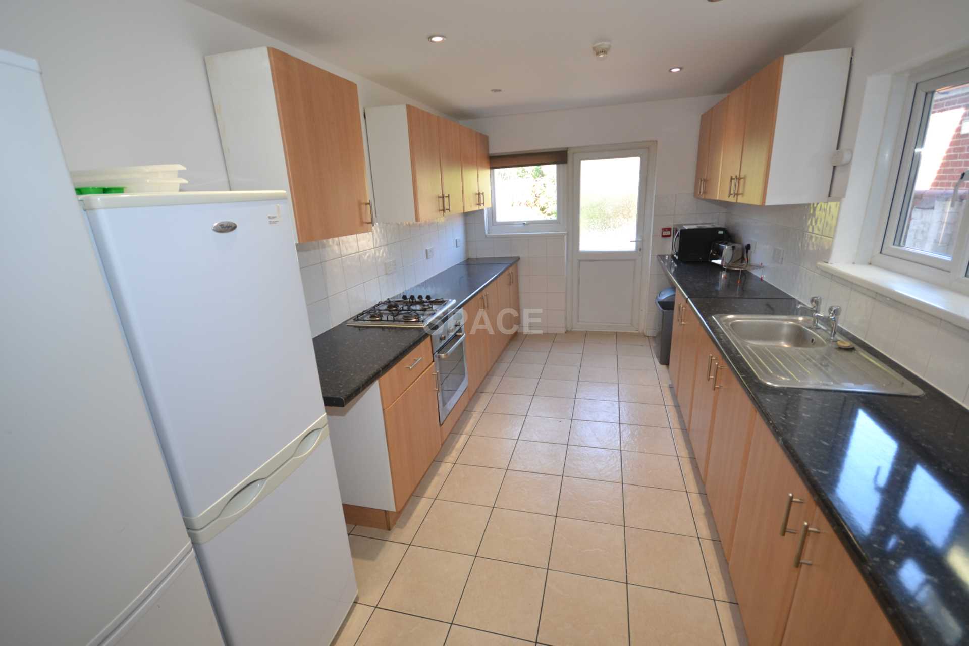 Grange Avenue, Earley, Reading, Berkshire, RG6 1DL, Image 1