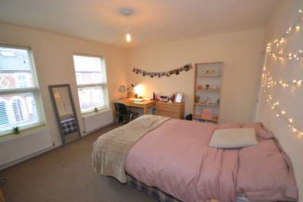 Grange Avenue, Reading, Berkshire, RG6 1DL, Image 3