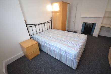 Cardigan Gardens, Reading, Berkshire, RG1 5QP, Image 6