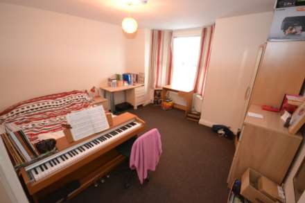 Swainstone, Reading, Berkshire, RG2 0DX, Image 3