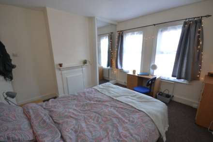 3 Bedroom Terrace, Brighton Road, Earley, Reading, Berkshire, RG6 1PS