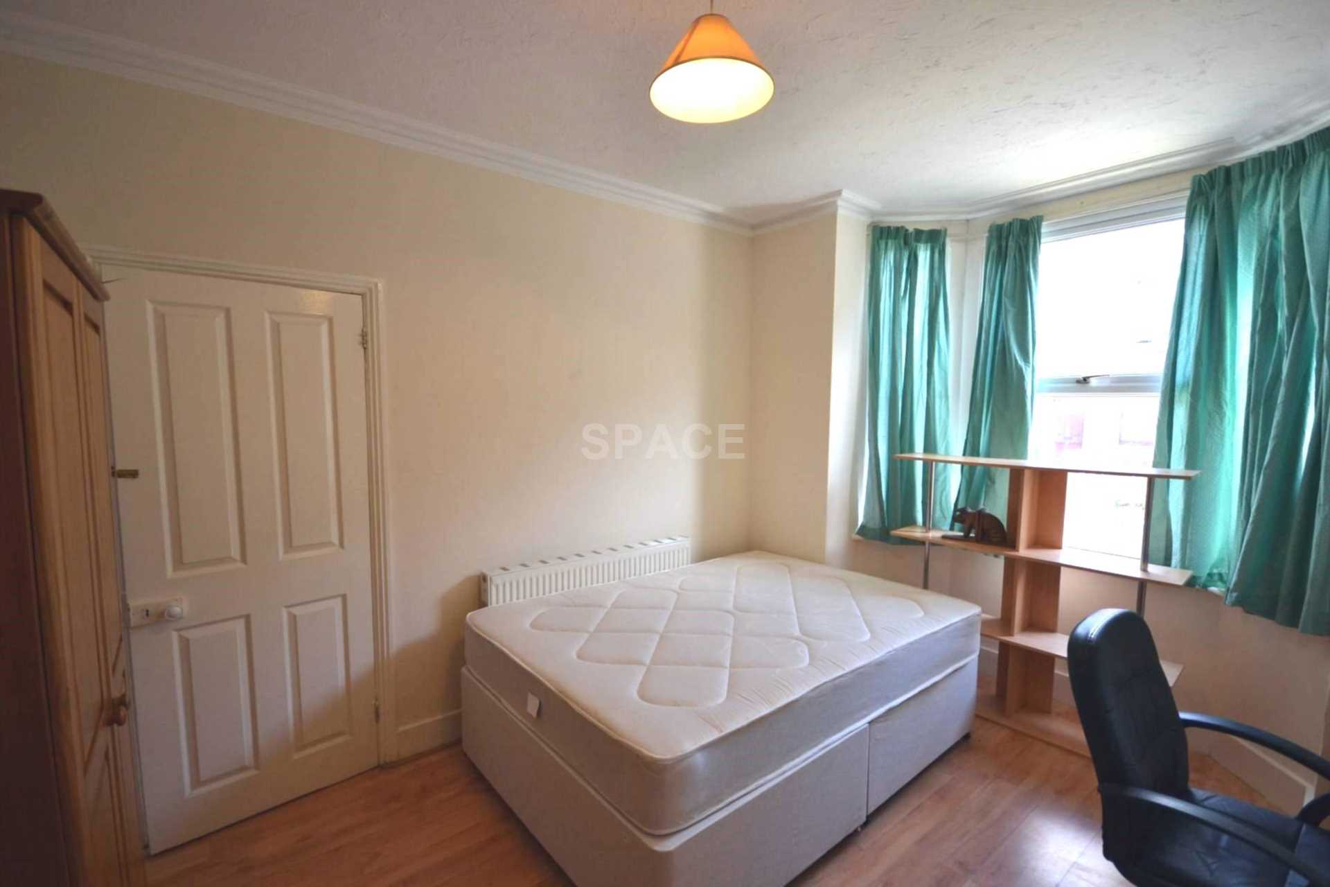 Southampton Street, Reading, Berkshire, RG1 2RD, Image 3
