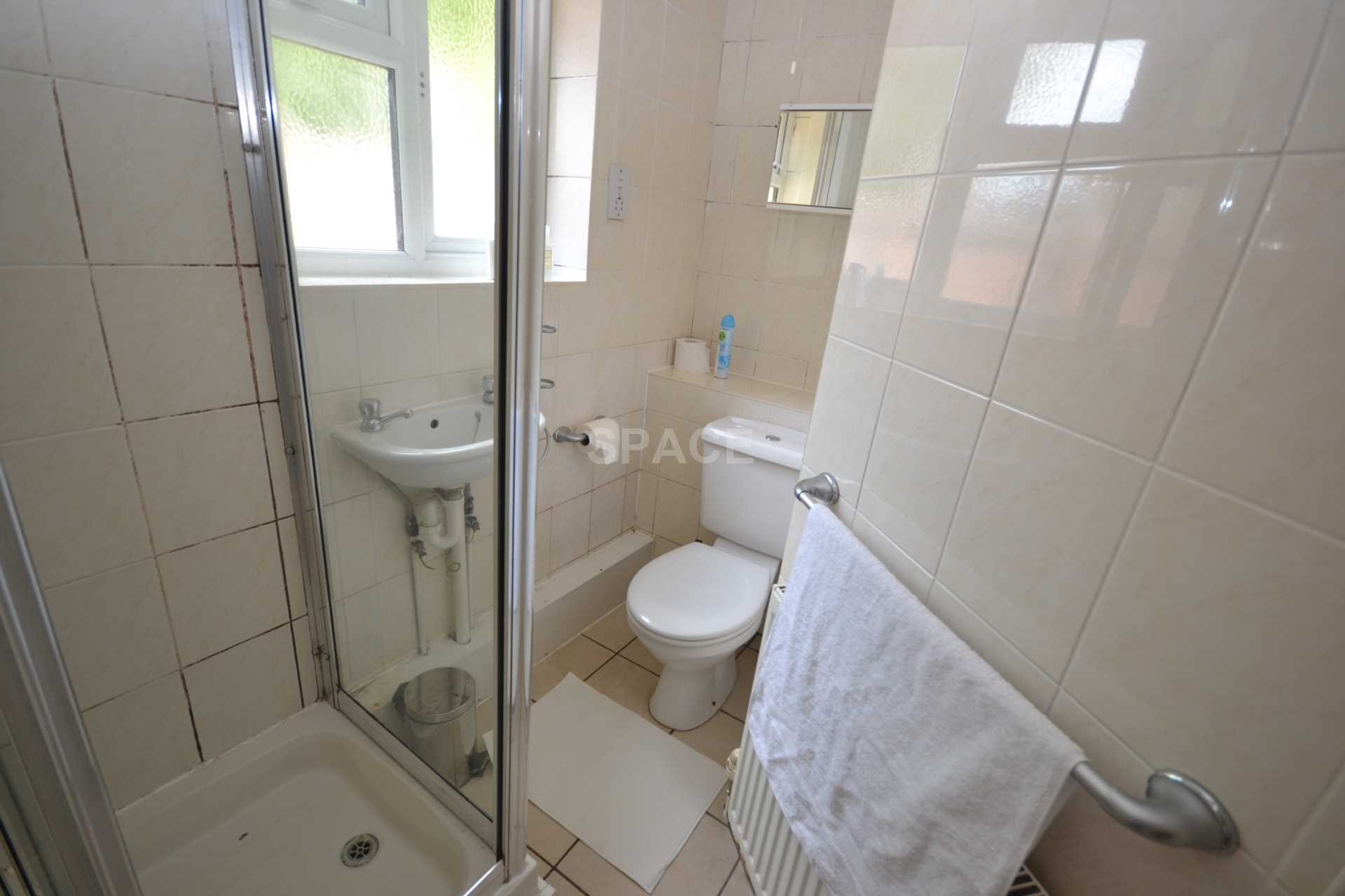 St Peters Road, Reading, Berkshire, RG6 1PA, Image 11