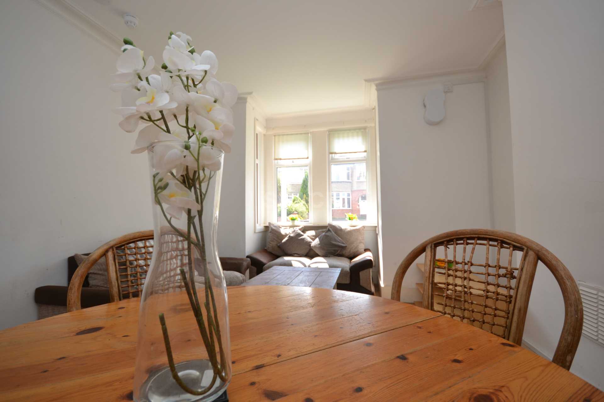 St Peters Road, Reading, Berkshire, RG6 1PA, Image 3