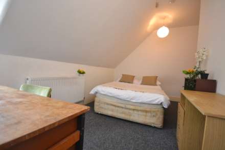 St Peters Road, Reading, Berkshire, RG6 1PA, Image 7