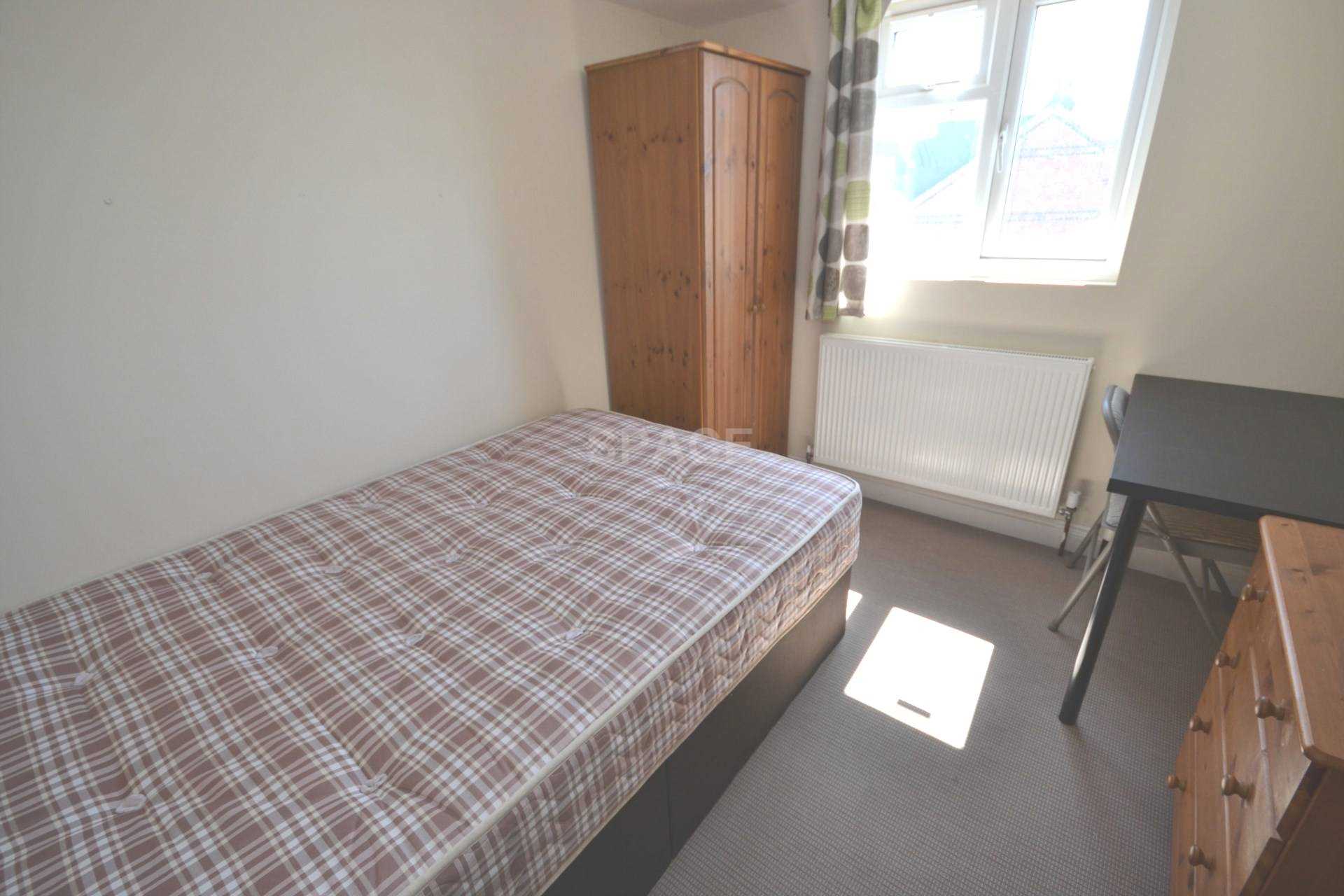 Grange Avenue, Reading, Berkshire, RG6 1DL, Image 10