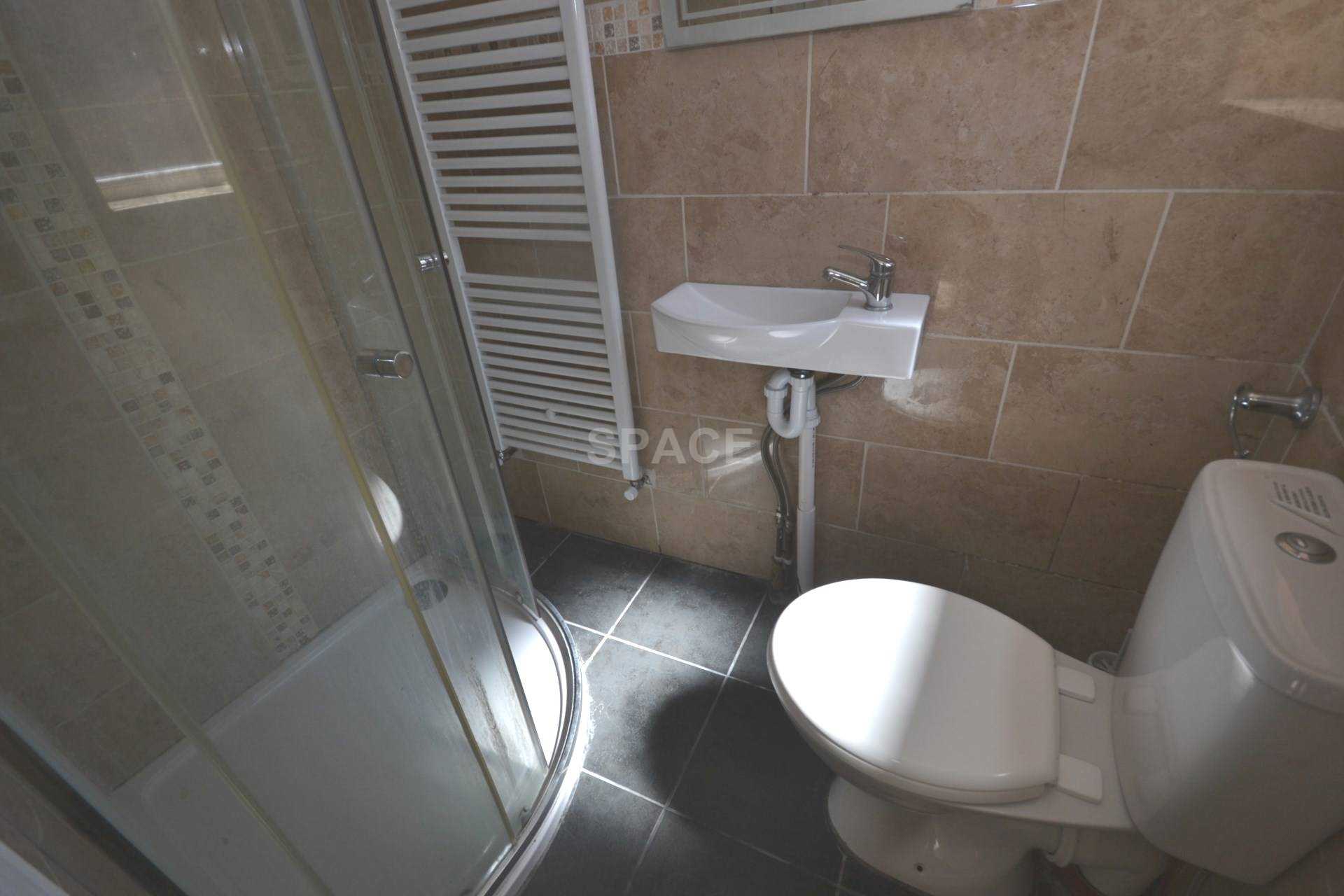 Grange Avenue, Reading, Berkshire, RG6 1DL, Image 6