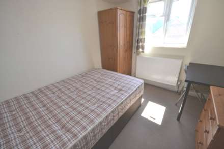 Grange Avenue, Reading, Berkshire, RG6 1DL, Image 10