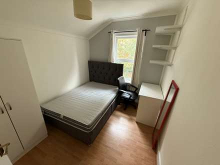 Grange Avenue, Reading, Berkshire, RG6 1DL, Image 10