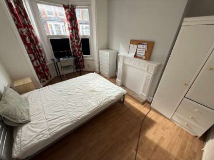 Grange Avenue, Reading, Berkshire, RG6 1DL, Image 8