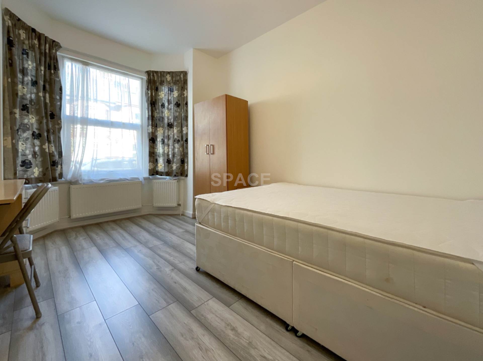 Swainstone Road, Reading, Berkshire, RG2 0DX, Image 5