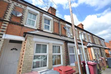 4 Bedroom Terrace, Pitcroft Avenue, Earley, Reading, Berkshire, RG6 1NN