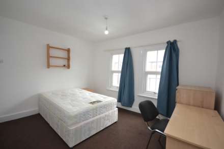 Pitcroft Avenue, Earley, Reading, Berkshire, RG6 1NN, Image 10