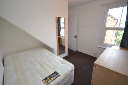 Pitcroft Avenue, Earley, Reading, Berkshire, RG6 1NN, Image 12