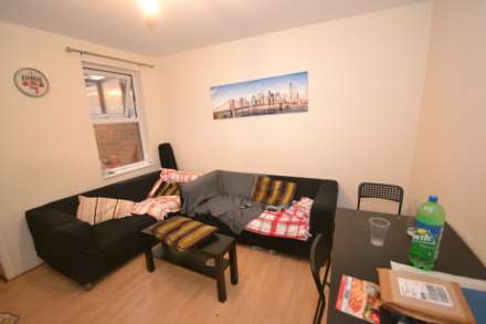 Grange Avenue, Reading, Berkshire, RG6 1DL, Image 2