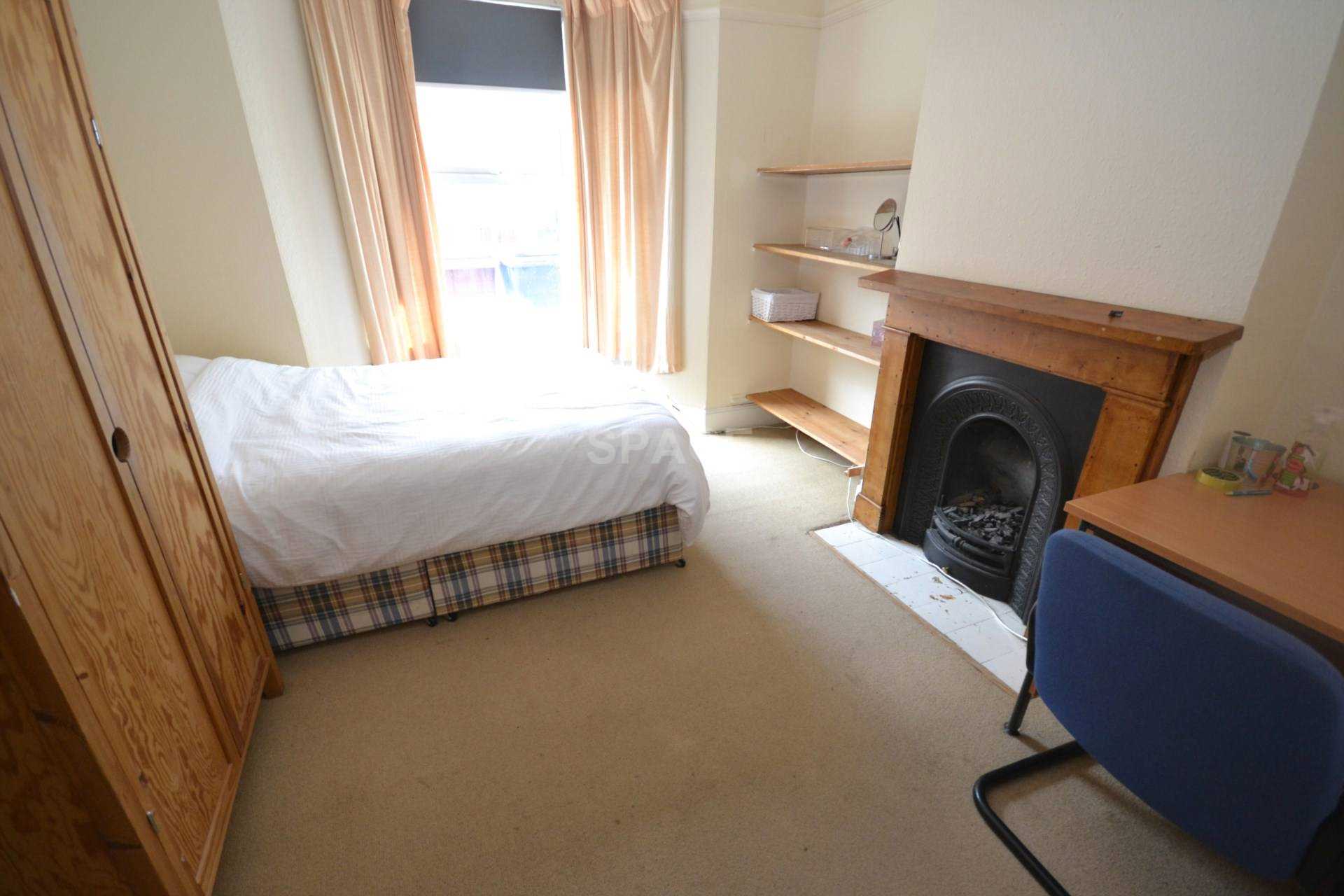 Donnington Road, Reading,Berkshire, RG1 5NE, Image 2