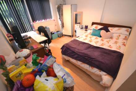 Hawthorn Gardens, Reading, Berkshire, RG2 7NA, Image 5