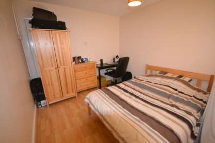 Hawthorn Gardens, Reading, Berkshire, RG2 7NA, Image 3