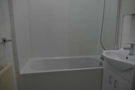 new street Paisley, Image 6